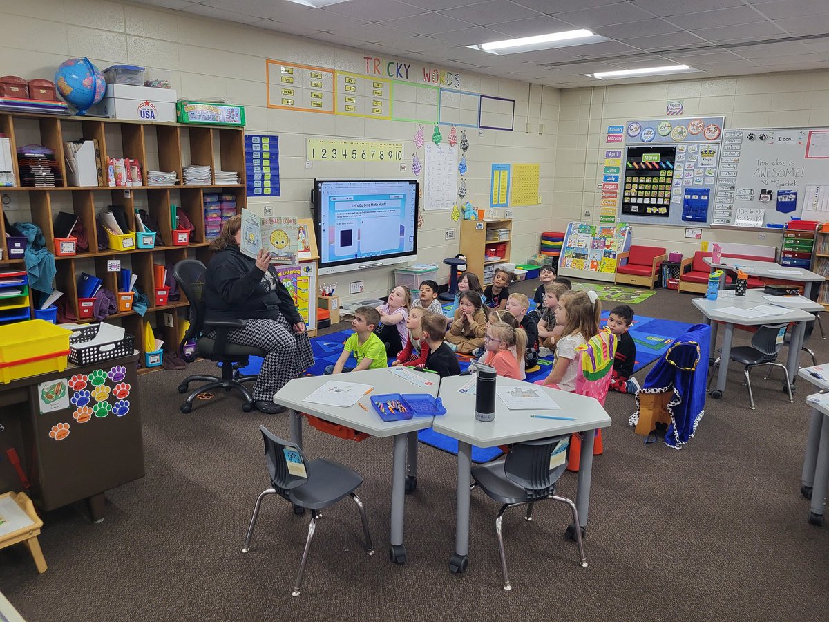 tkane627's tweet photo. (Round 1 pics)

We read as a group,
We read on our own.
We read while standing,
we read while laying.
We listened to stories,
we read about adventures.
We are reading Panthers!

We celebrated Read Across America week with Drop Everything And Read (DEAR) time!  #reedsvillesd https://t.co/rpp70MzyJv