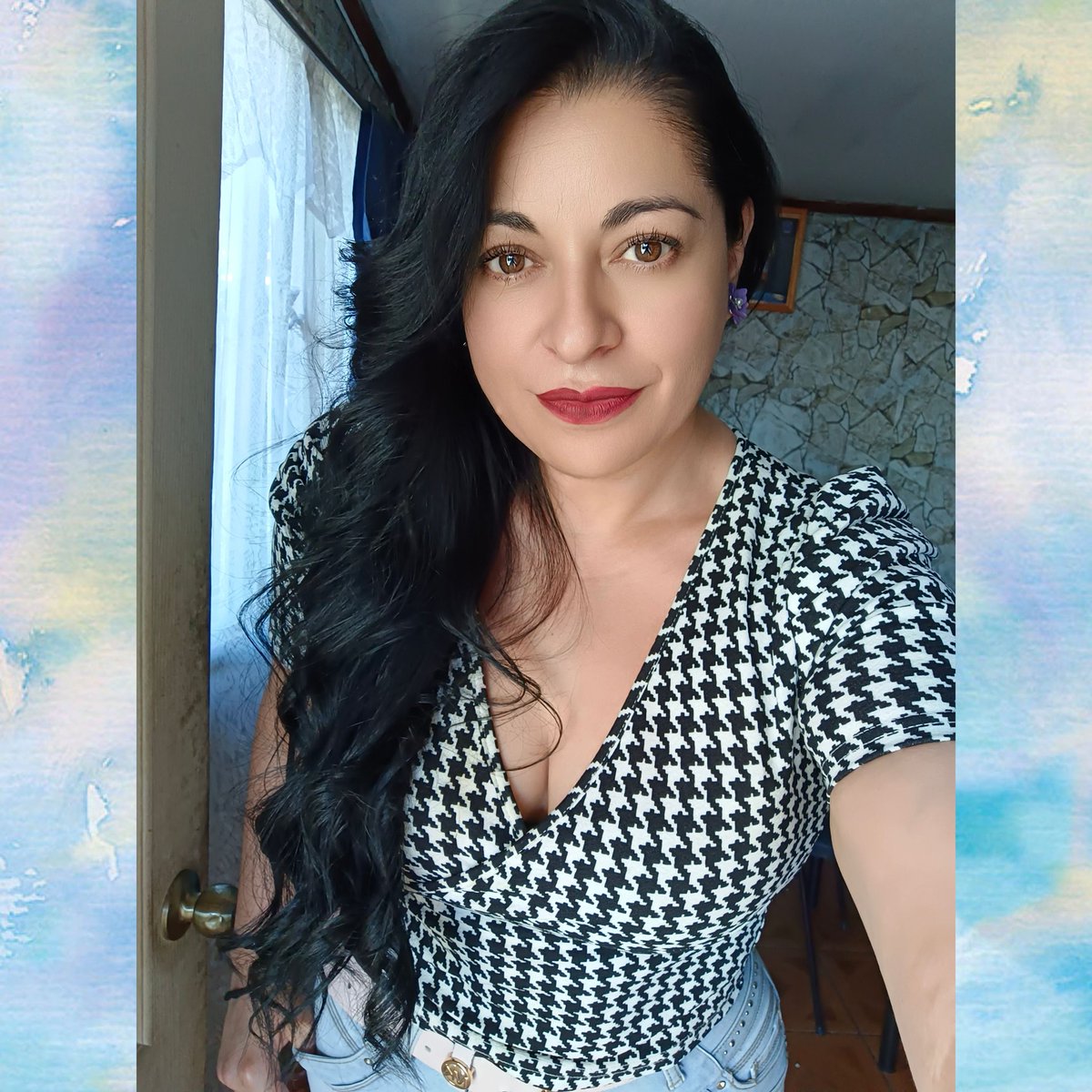 Muy buenas tardes, solo pasaba a saludarles y desearles un excelente fin de semana 🥰😍
#FelizDiaDeLaMujer 
#FelizViernesATodos