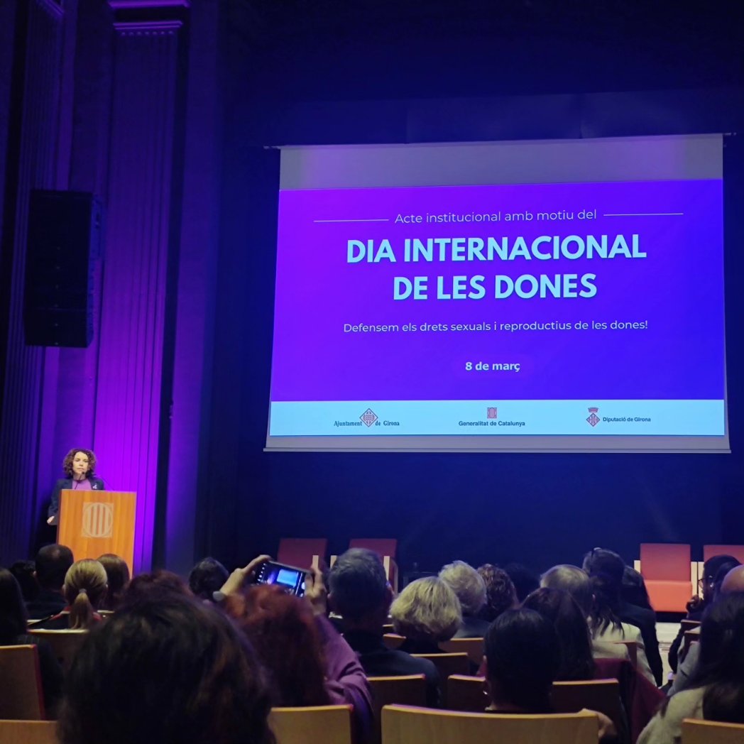 enginy_era's tweet photo. Avui, hem reivindicat el #8M, Dia de les Dones, a l'acte institucional organitzat per la @gencat , la @DiputacioGirona i l'@Girona_Cat

A ENGINY-era continuarem 
treballant per la igualtat, la coeducació i per divulgar les STEAM sense estereotips ni discriminacions 💪🏻💜 https://t.co/EMpteA7O4k