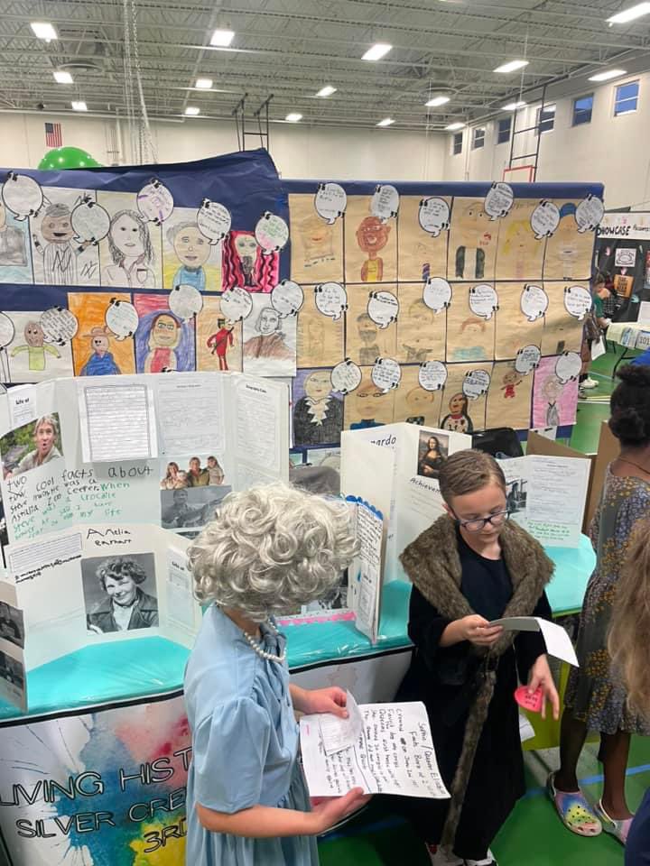 silvercreekazle's tweet photo. #SCCHAMPS P R E S E N T I N G like complete rock stars at the Azle ISD Showcase this evening! Way to represent your campus and classroom so well, CHAMPS! 🤩 🫶 👏 We are so proud of you and loved seeing all of your smiling faces. 💚🤍🖤 #WeAreAzle https://t.co/X8UkjLVilw