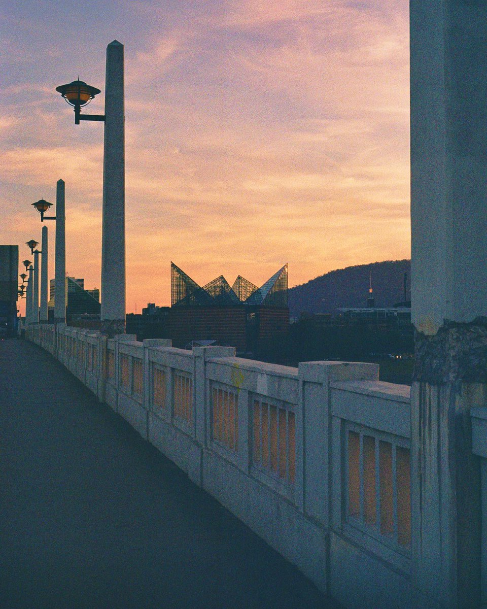Views 🔥 

📸 : IG sunnysoulfilm 

#visitchatt #chattanooga #tennessee