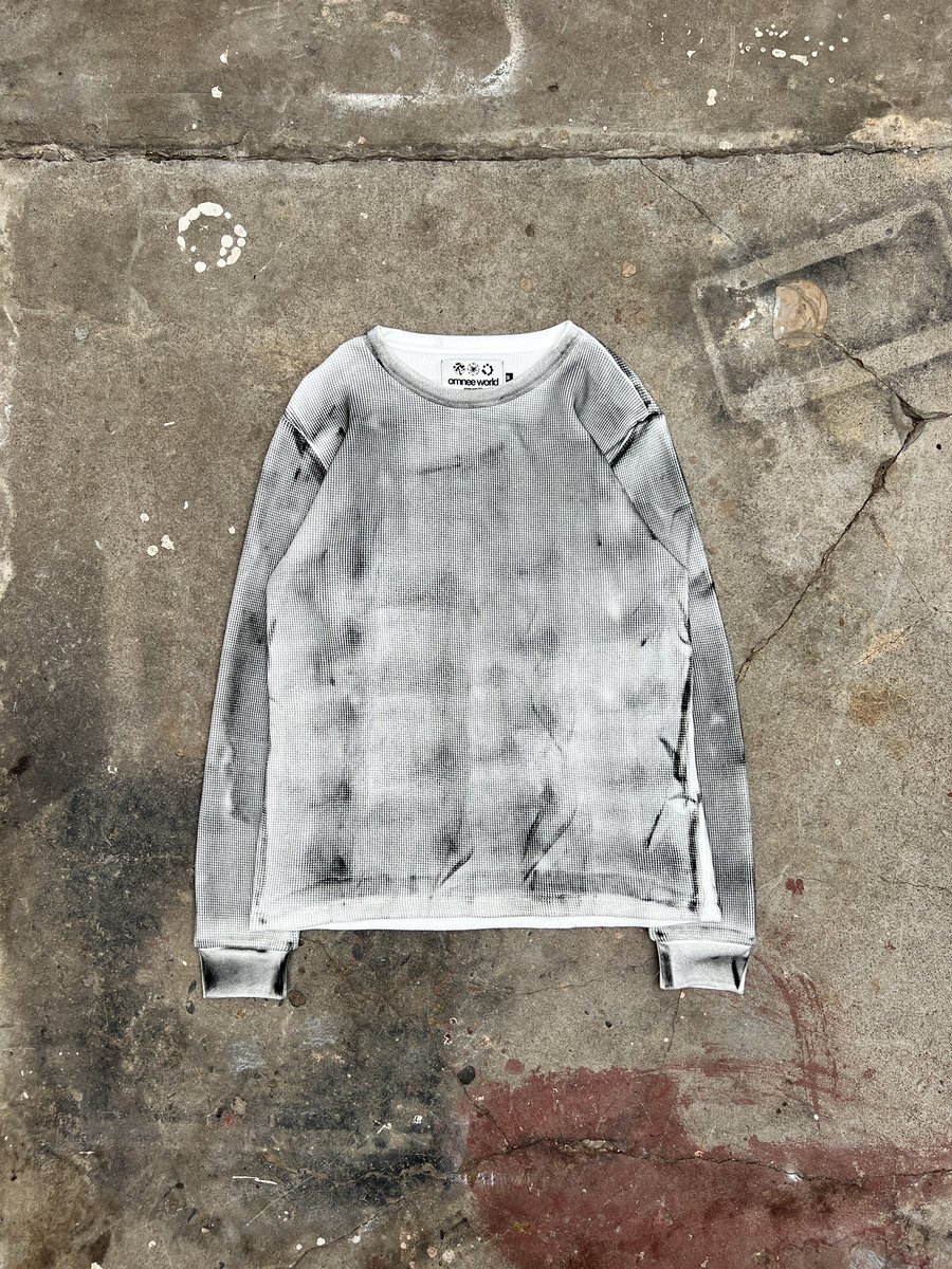 omneeworld's tweet photo. new collection out now! limited quantity available - no restocks https://t.co/VtJvp8Fcxj