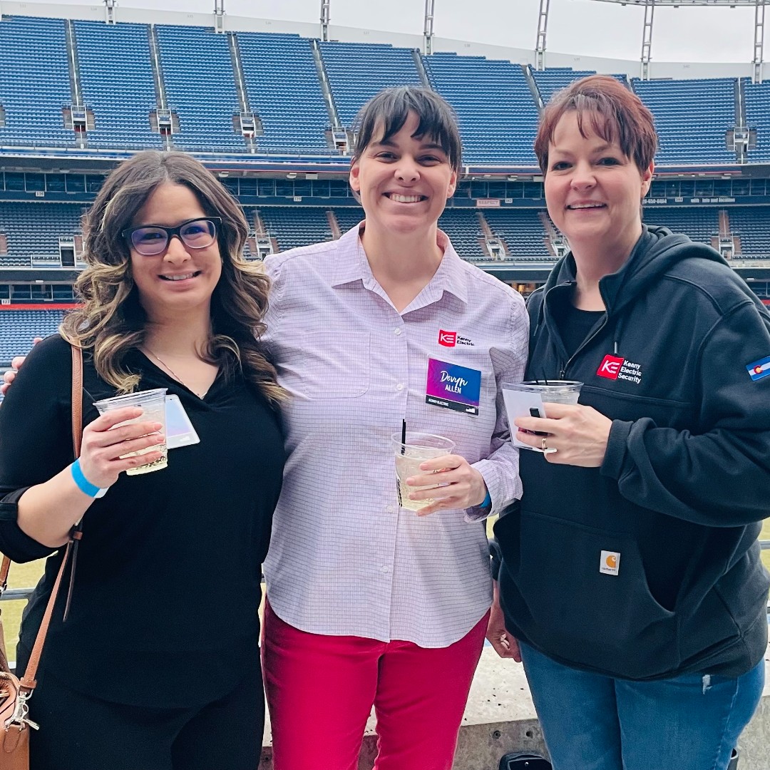 kenny_electric's tweet image. Shout out to @MAMortensonCo for celebrating @nawicnational. The women of @kenny_electric had an amazing time and left @EmpowerField feeling celebrated and empowered! Thank you so much! #WICWeek #wicweek244 #26yearsofwicweek #womeninconstructionweek2024