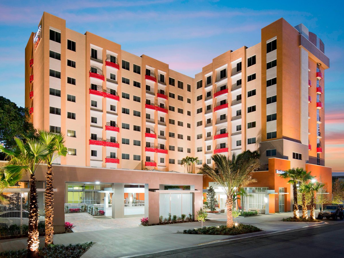 pbboatshow tweet media