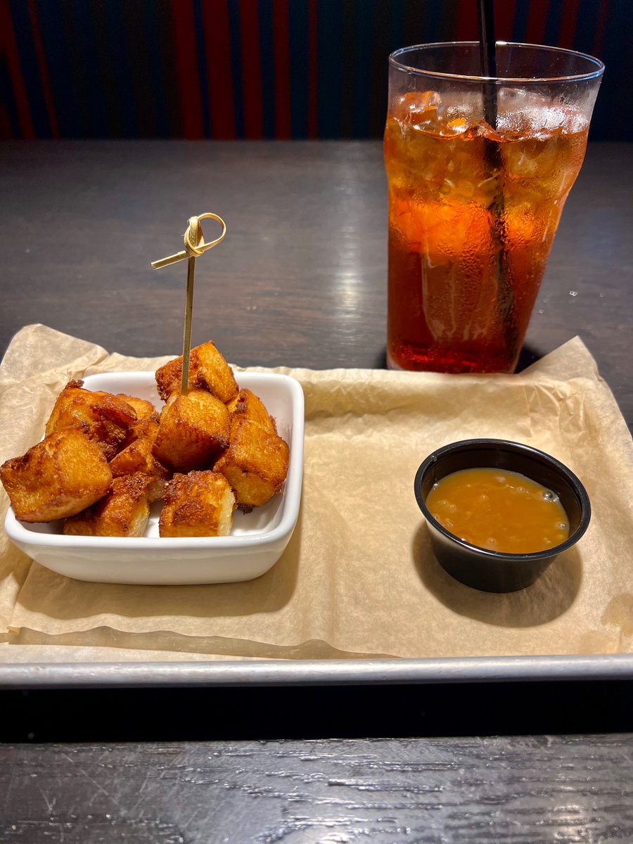 We have a new BBQ place to open up here in town so I had to give it try. Kansas City BBQ is hard to beat but these burnt ends are fantastic. The bread pudding bites with caramel were delicious too. I hope everyone is having a great Friday. #FridayVibes #Lunchtime #bbq