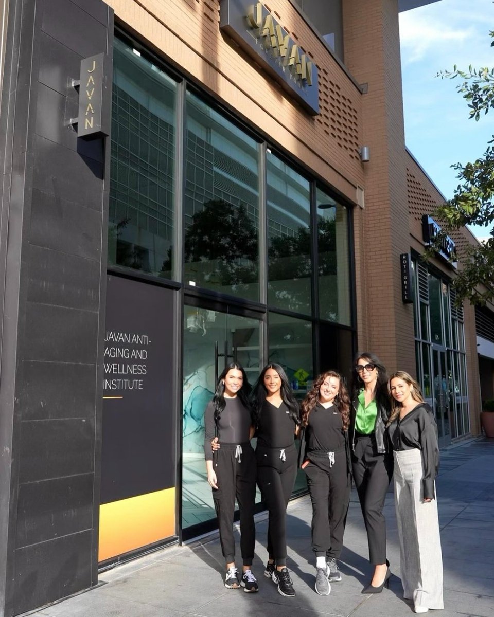 VPDallas's tweet photo. Today, we celebrate International Women’s Day by highlighting a few of our incredible women-owned/founded businesses right here in Victory Park!

Javan Anti Aging &amp; Wellness Dallas 💉
V.O.D. Boutique 👢
Jeni's Splendid Ice Creams  🍨
Simply Elegant Dallas - Floral Design 🌹 https://t.co/igt1Lzwx0I