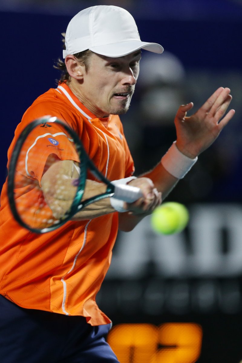 De Minaur trop fort !

L'Australien obtient sa 13ème victoire lors des 16 derniers matchs face à Taro Daniel, dominé 6-1 6-2, pour lancer parfaitement son <a href="/BNPPARIBASOPEN/">BNP Paribas Open</a> à Indian Wells