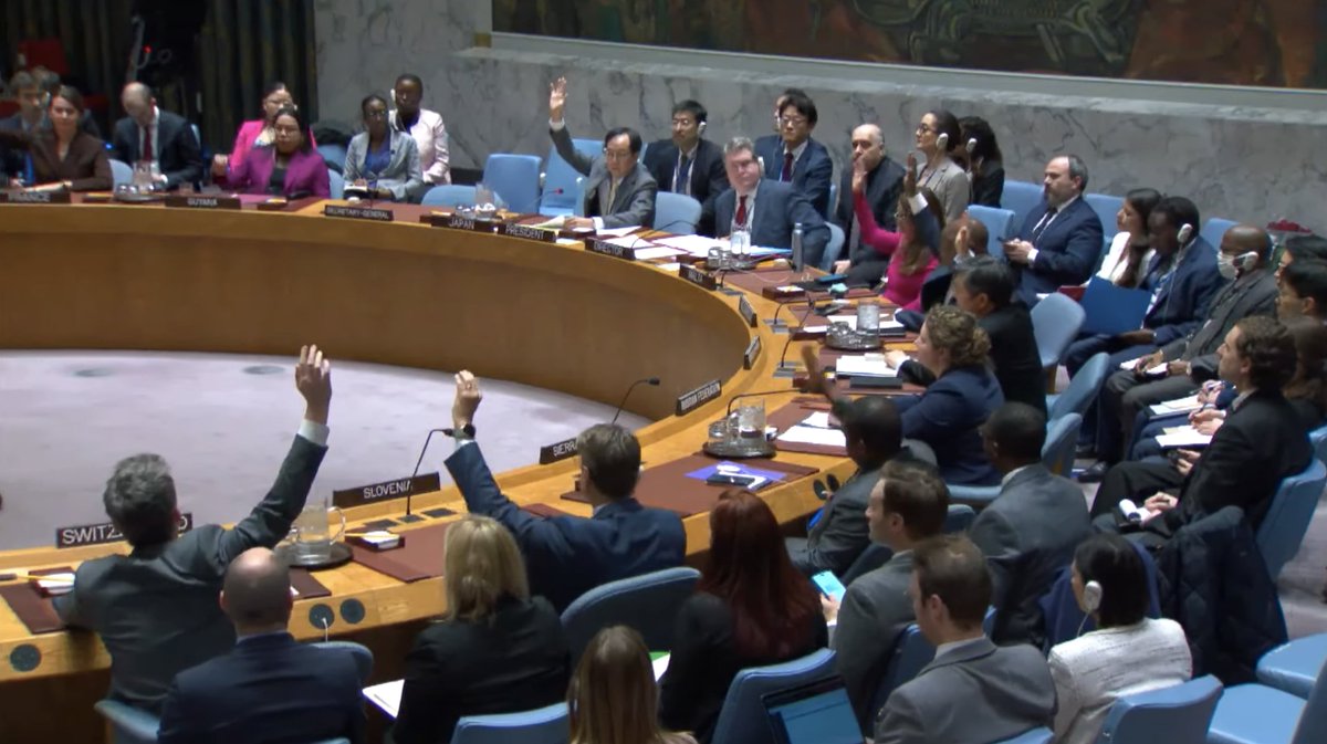 UN_News_Centre's tweet photo. #BREAKING
UN Security Council adopts resolution calling for an immediate cessation of hostilities in Sudan during the month of Ramadan, which begins soon.

IN FAVOUR: 14
AGAINST: 0
ABSTAIN: 1 (Russia) https://t.co/f6IpRbZxMx