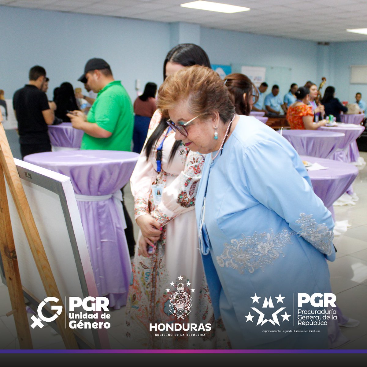 PGRHonduras's tweet image. La Procuraduría General de la República presentó la exposición fotográfica en conmemoración al Día Internacional de la Mujer, un evento que destacó el papel fundamental de las mujeres en diversos ámbitos de la sociedad.

La exposición resaltó el talento, la determinación, la…