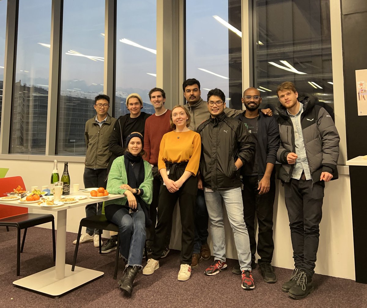 Celebrating the recent successful PhD candidacy exam of our team member Anne Belin! 🥳 #WomenInSTEM @EPFL_CHEM_Tweet @EnergypolisVS #InternationalWomensDay