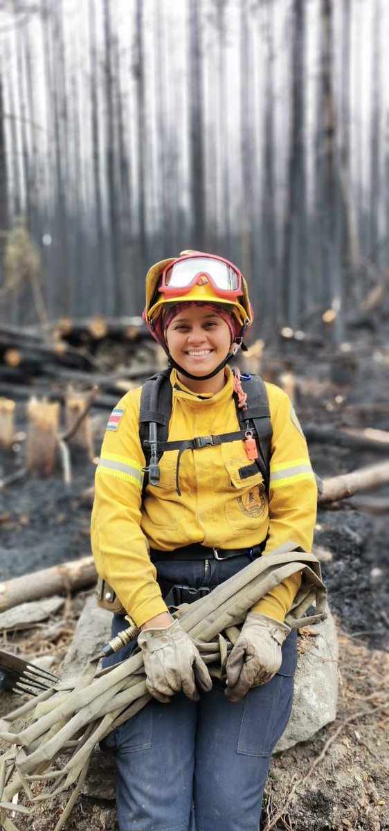 🟣 En el marco del Día Internacional de la Mujer #8M honramos a todas las mujeres que viven en la línea de fuego. 

🔸 Lee esta inspiradora historia cargada de admiración y orgullo:
pnudcr.exposure.co/en-la-linea-de… 

<a href="/PPD_CR/">PPD Costa Rica</a> <a href="/PNUD_CR/">PNUD CR</a> <a href="/GEF_SGP/">Small Grants Programme</a> <a href="/theGEF/">Global Environment Facility (GEF)</a> <a href="/sinac_cr/">SINAC</a>   #MadreVerde #IWD2024