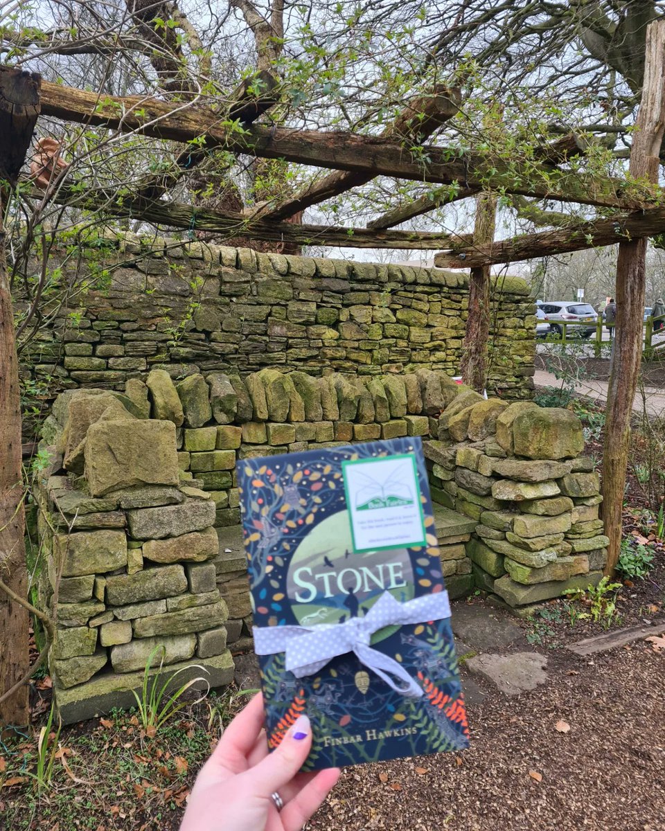 Bookfairies_DE's tweet photo. The Book Fairies are celebrating their 7th birthday today and  sharing thousands of books around the world to mark the occasion. 
Were you a lucky finder of one of these books in Dronfield?

#ibelieveinbookfairies #BookFairyBirthday #TheBookFairiesTurn7 https://t.co/i0kkNtkeIH