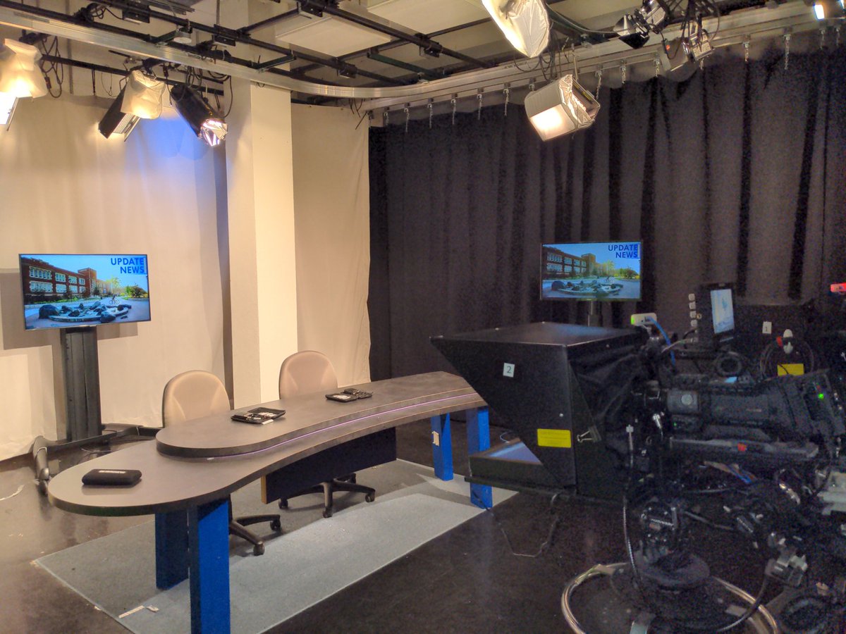 BobBradovich's tweet photo. @UpdateNewsUWEC I'm looking forward to seeing what our @UWEauClaireCJ 321 students produce for our first @UpdateNewsUWEC broadcast of the season! https://t.co/22HBmOjNLF