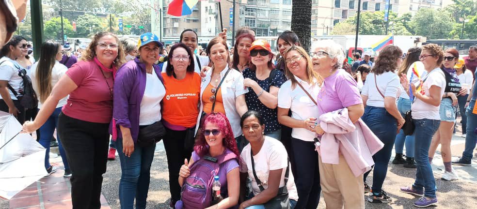 VoluntadPopular's tweet photo. Este #8M las mujeres en Venezuela no celebraron: protestaron. 

Por equidad, por igualdad, por libertad y por democracia. ✊🏻💜. #MujeresConVoluntad. 🧡. https://t.co/YOe638kVc3
