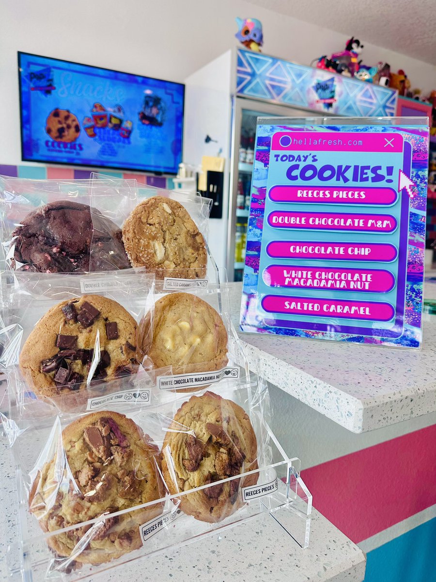 Pop Culture Soda Shoppe💜💗💙 tweet media