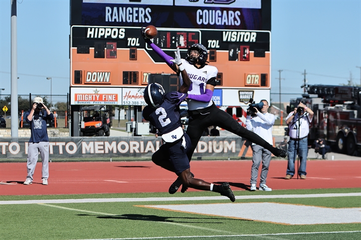 CoachVittrup's tweet photo. Hey @TheCougarWay, do you want this insane @BraylenWortham INT to be featured as the Dave Campbell's Texas Football Photo of the Year?

Then go vote for it here! (#17)

https://t.co/lluMaCOwrX

You can vote as many times as you want between now and March 15th! https://t.co/ByI8oscSKh