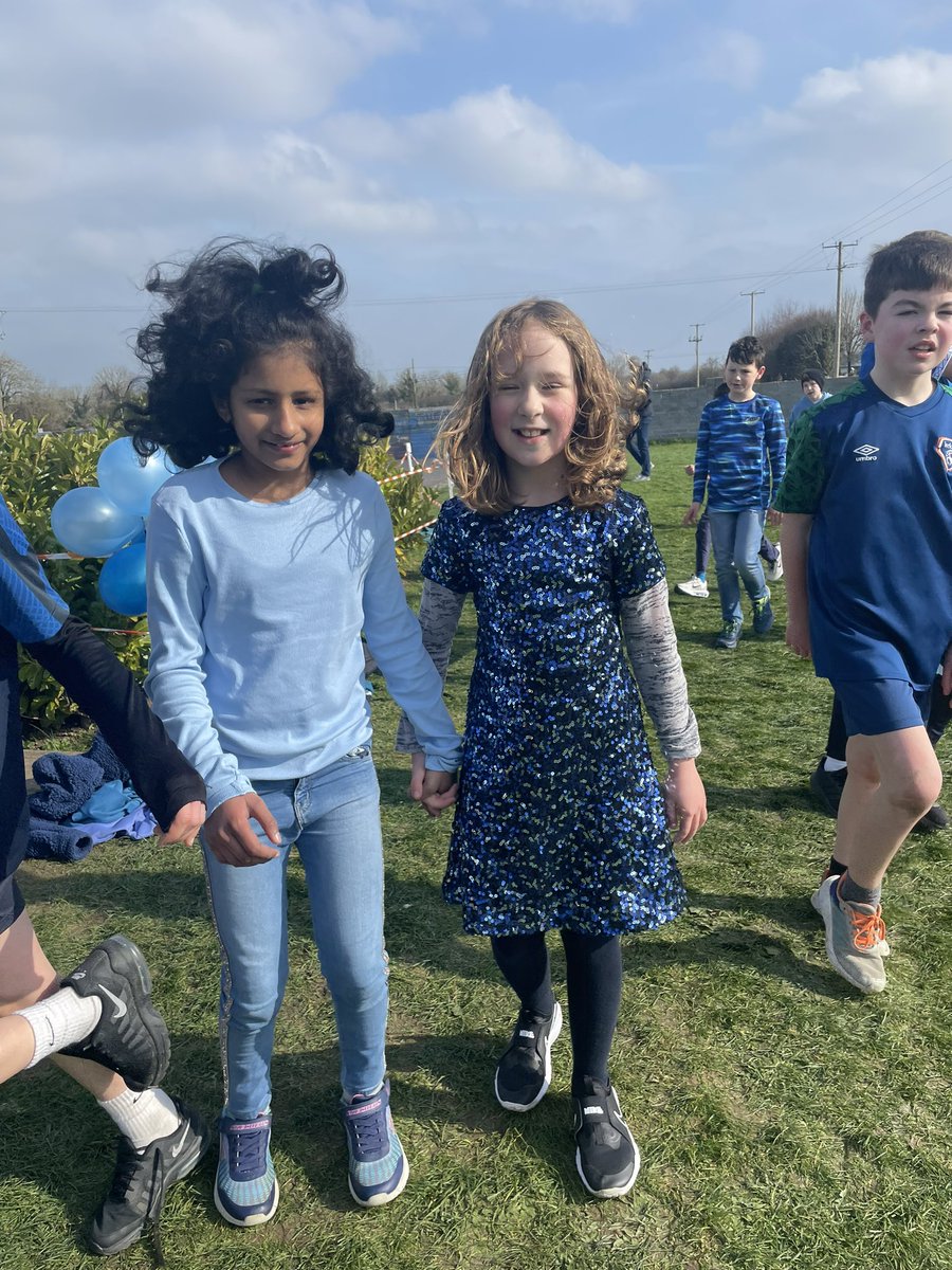 BallinderreenNS's tweet photo. Well done to the students of Ballinderreen NS who ran and walked today for @unicefireland Lots of money has been raised already and donations still being accepted until next week 🙏🏻 https://t.co/Ux8w0S7kQa