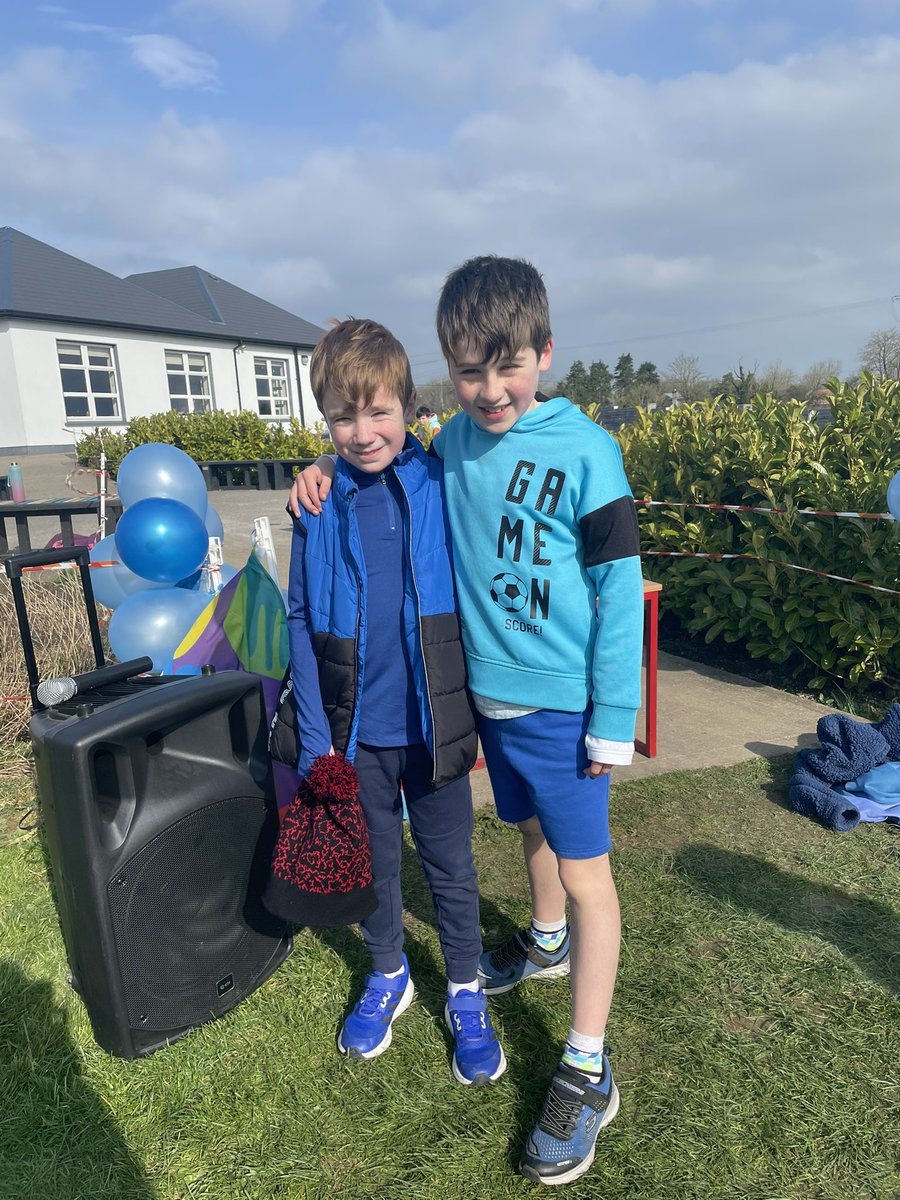 BallinderreenNS's tweet photo. Well done to the students of Ballinderreen NS who ran and walked today for @unicefireland Lots of money has been raised already and donations still being accepted until next week 🙏🏻 https://t.co/Ux8w0S7kQa
