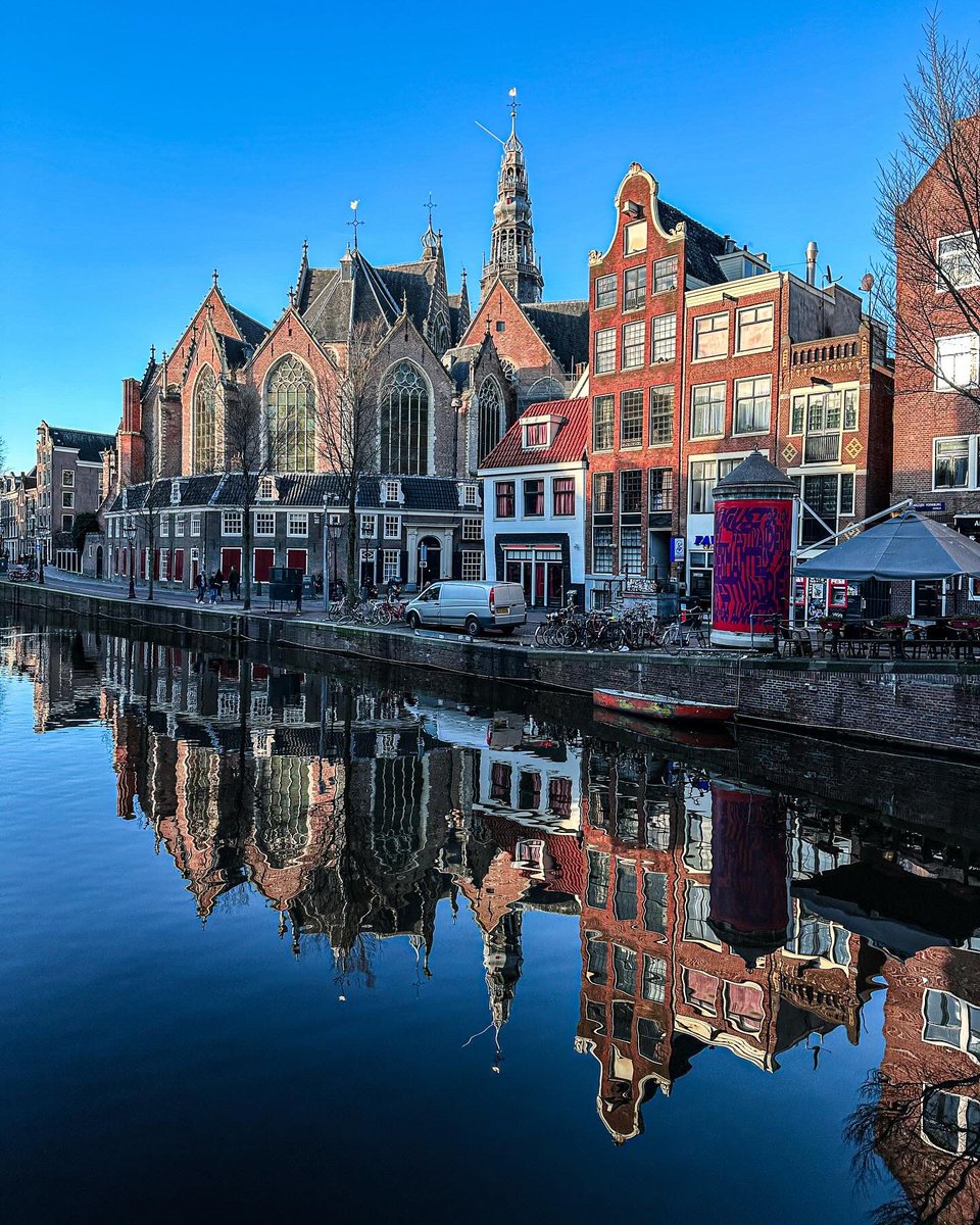 Blue Sky Amsterdam! 💙 More pics 👉🏻 @arden_nl 📸 #Amsterdam #iamsterdam