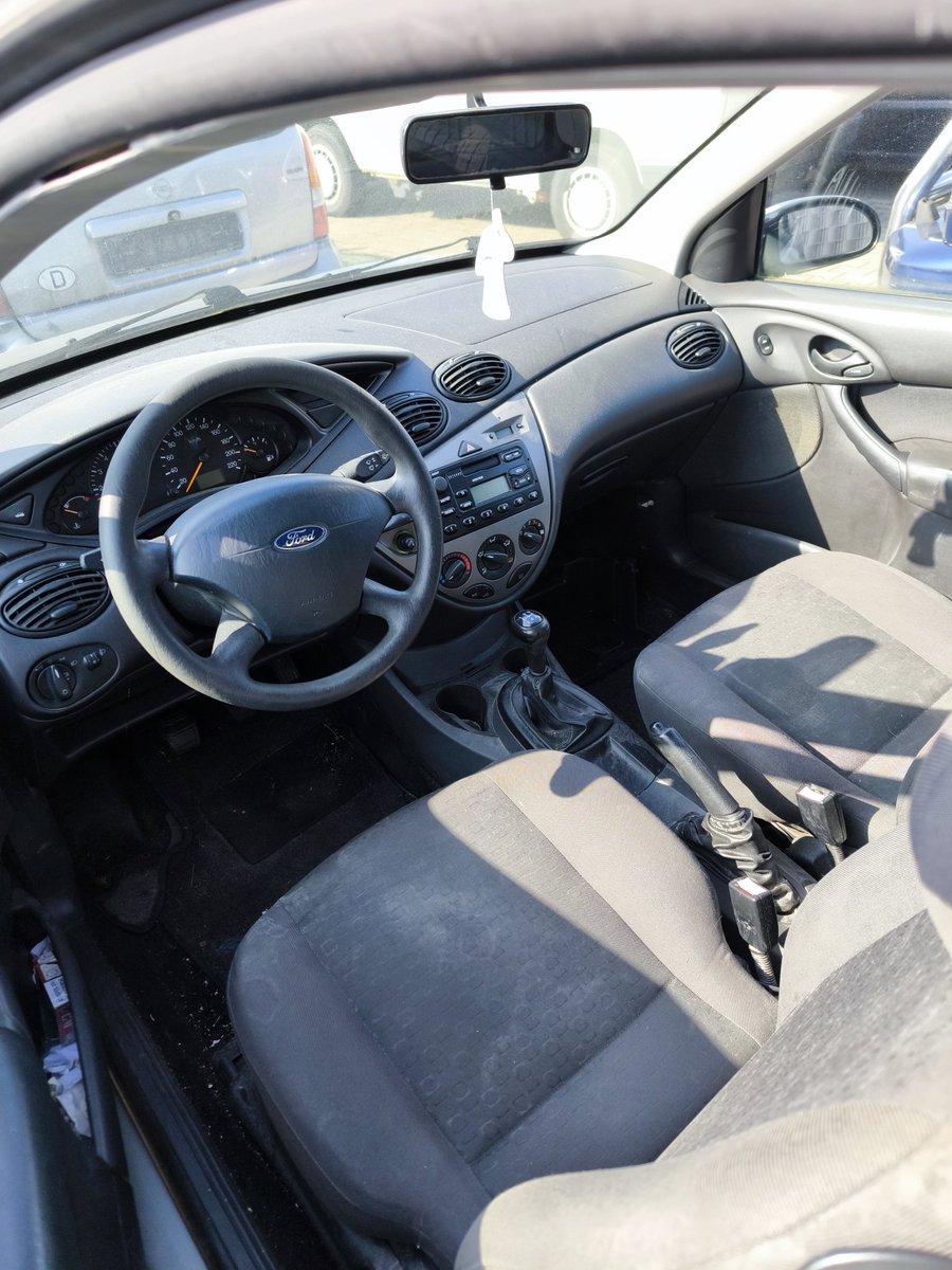 jagcarman's tweet photo. Leute ich hab mir ein zweites Auto gekauft https://t.co/fvhjbis8Jn