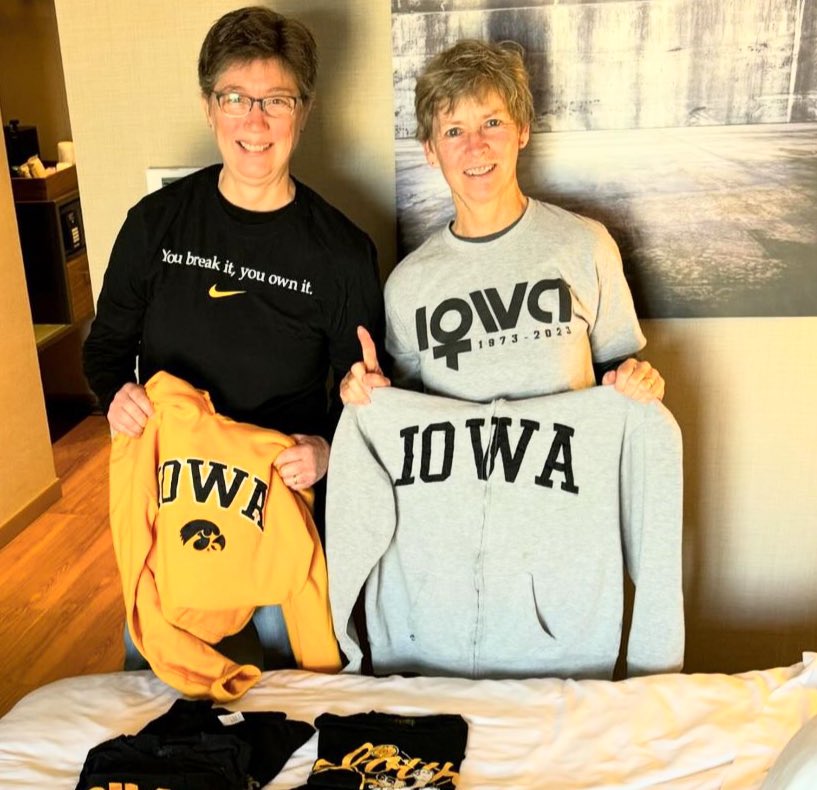 Happy International Women’s Day!

Leash on Life is a women owned business since 2006 by these two extraordinary women! 

The all women staff of Leash on Life would like to give a shoutout to our fearless leaders! They are truly an example of empowered women empowering women! 🫶