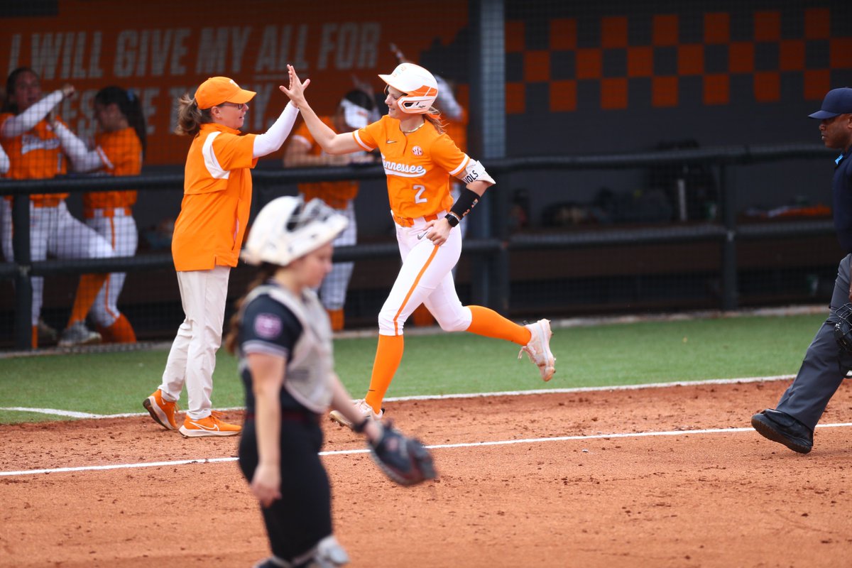 B3: Mommy Mealer 🧢

2 hits. 2 bombs. Too easy.