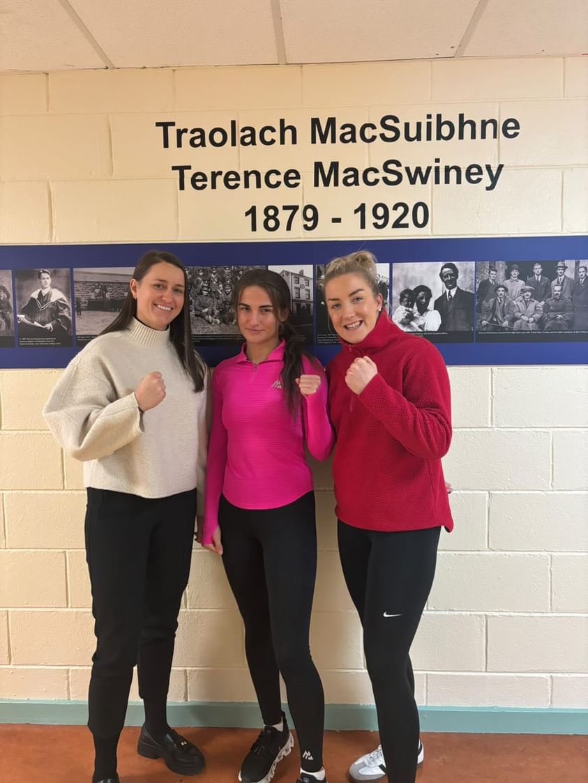 MacswineyCc's tweet image. Massive thanks to our 3 outstanding boxers, Ms. Calnan, Christina Desmond and one of our own senior cycle students, Jodie, for running boxing sessions for our students as part of Women in Sport Week. A huge inspiration &amp;amp; great Role Models for International Women’s Day💪🏼💗