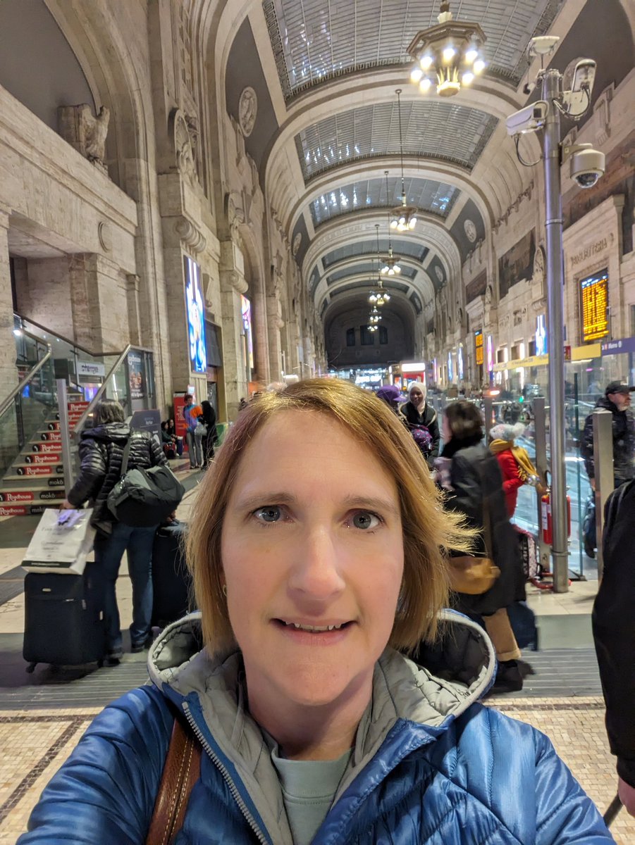 Arrived in Milan, 15hrs after leaving London.
Our journey has been extra long since the landslide closed the direct Paris-Milan route, but it's all worked out as planned.
Pausing for the night here, before the final train leg to Verona tomorrow.
#flightfreeski #flightfreetravel