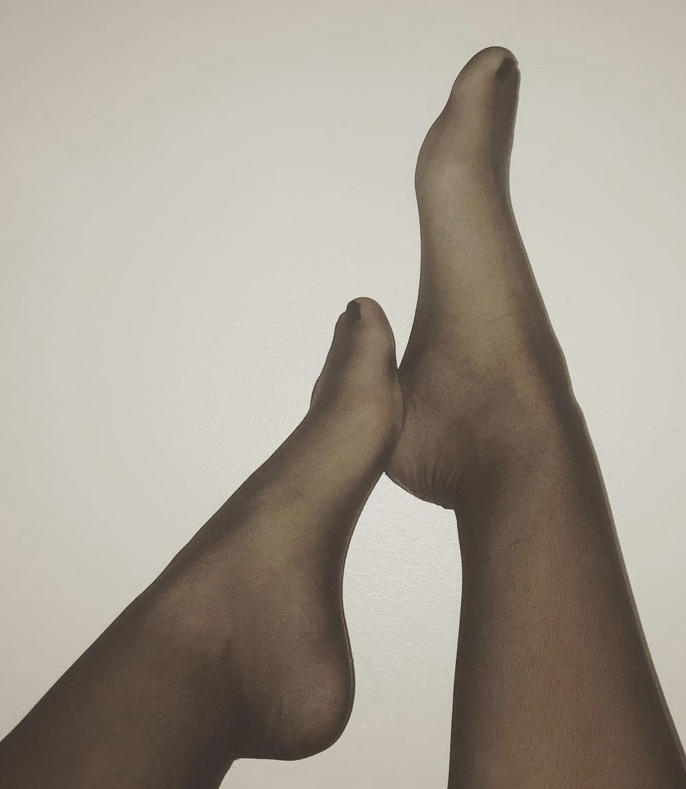 parkingconeco's tweet photo. Going out or staying in? 💃 #feet #nylon https://t.co/mS8jSsPNys