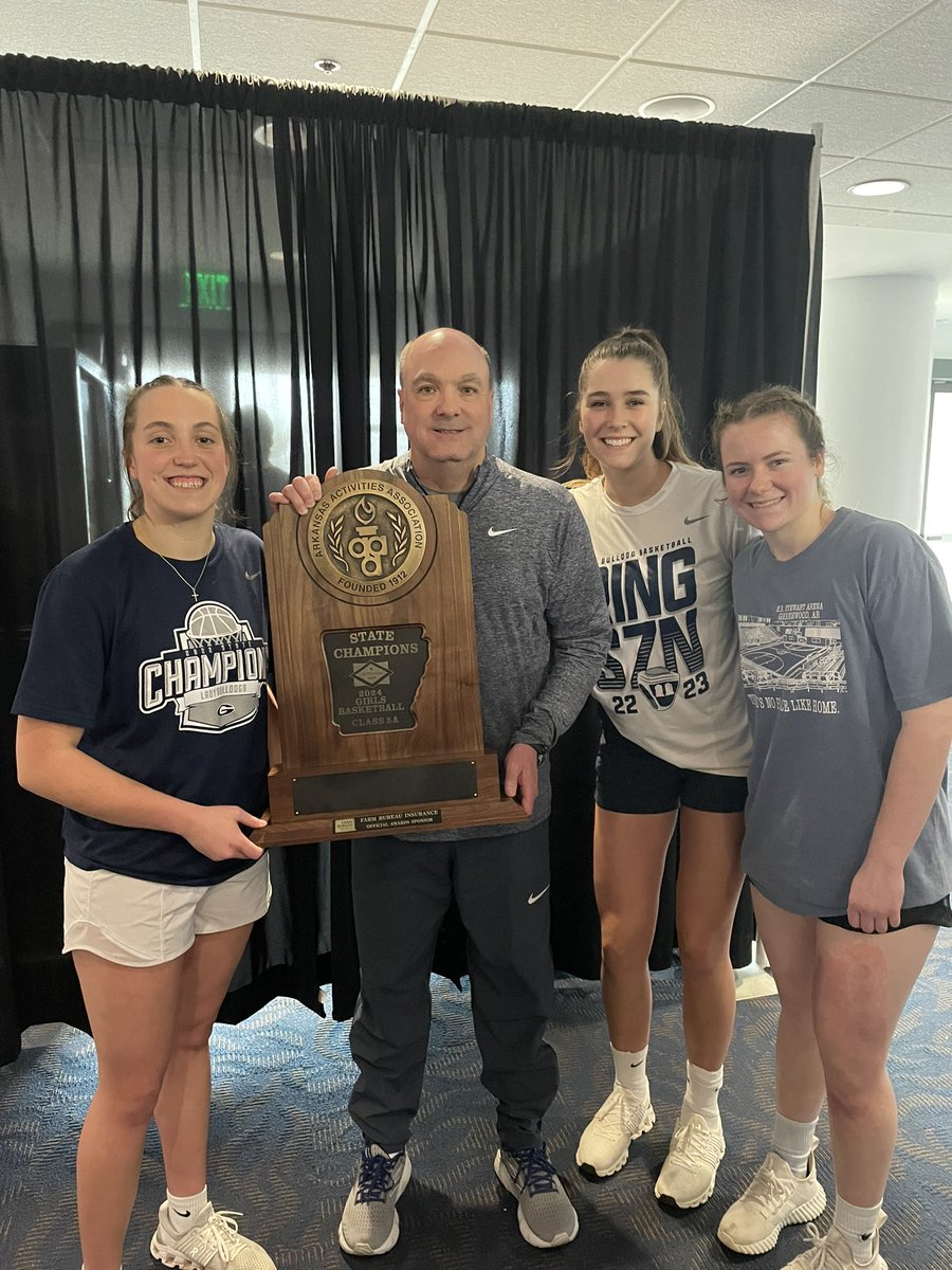 This girl showed out on the biggest stage! 21 points in the championship game for a 3peat! Next stop <a href="/ReddiesWBB/">Reddie Women’s Basketball</a> So proud of <a href="/BrooklynWoolsey/">brooklyn woolsey</a> #prouduncle #3peat #splash