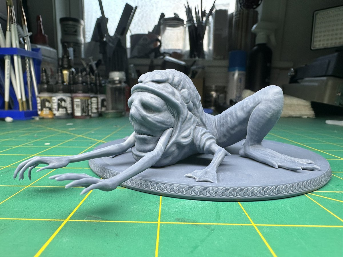 CharroZuck's tweet photo. Demon of Song #DarkSouls 
Sculpt: @DanteZuck #zbrush 
Resin: @SirayaTech Fast Navy Grey
Printer: @Elegoo_Official Saturn 2 &amp; @WhamBamSystems XTR
Supports: @LycheeSlicer 
A @fotismint commission available to Patrons &amp; @Thangs3D subscribers. 
#3dprinting #3dprinter https://t.co/PyeIp4RBnL