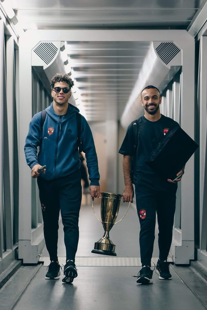 بفكر اعملها بورتريه ف اوضتي🙈♥️♥️♥️♥️
#الاهلي_الزمالك