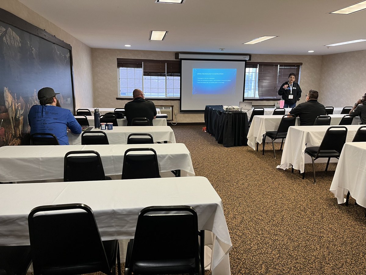 MidwestTechTalk's tweet image. Last sessions of the day! #mwttsecurity #MWTT24