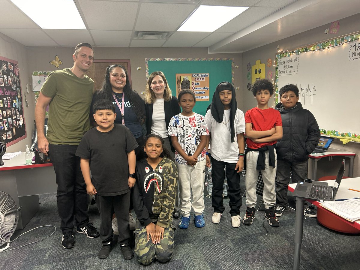 Great to be back in Phoenix visiting microschools! <a href="/kellysmithinaz/">Kelly Smith</a> founded <a href="/prendalearn/">Prenda Microschools</a> in 2018 and it’s exciting to see that microschool model continue to spread throughout the US!