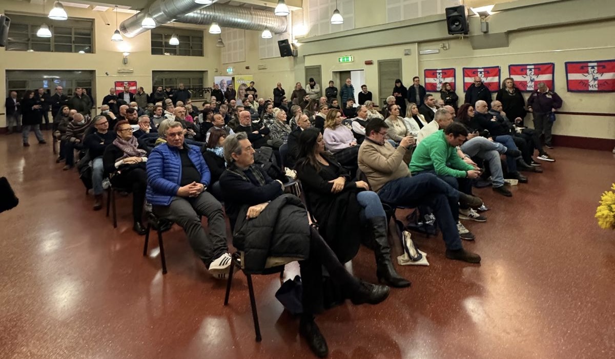 SardoneSilvia's tweet photo. CON GRINTA E PASSIONE VERSO LE PROSSIME EUROPEE
"Difendiamo la nostra identità e le nostre tradizioni in Europa"
Splendida serata a Torino, insieme all'On. Alessandro Panza e tantissima gente, per confrontarci sulle sfide europee, sui disastri di questi 5 anni della commissione europea e per raccontare le nostre proposte.
