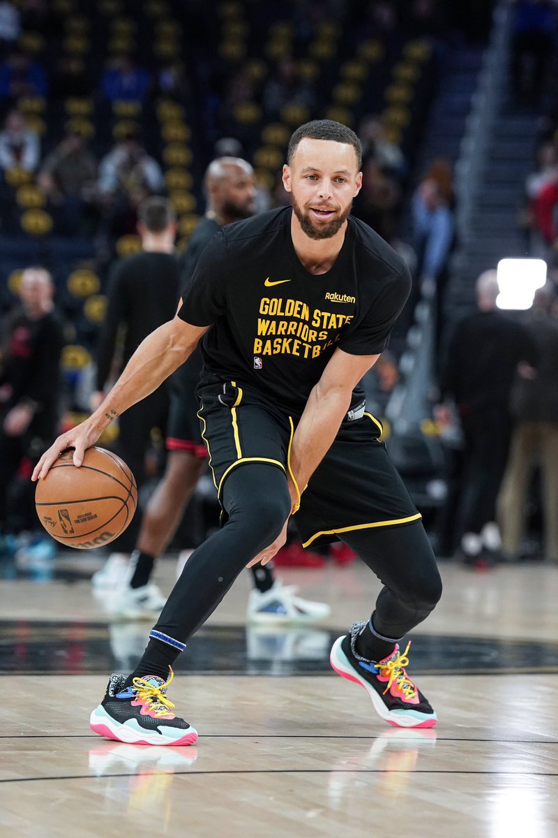 Adrian Wojnarowski tweet media