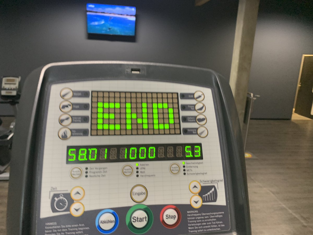 meddidocc's tweet photo. >1000 kcal fatburning. Heute in unter 60 min geknackt.Puls nach Training von 150 auf 110 in 2min. Am Nachmittag 60 min Eisen gepumpt (upper body).Happy! #MottodesTages s.u.:)
😬 ☺️💪🏃#challenge #Gym #fatburning #Motivation #buildinghabits #dailydoseoffitness #cmon #sixdaysaweek https://t.co/Tbix3DXERu