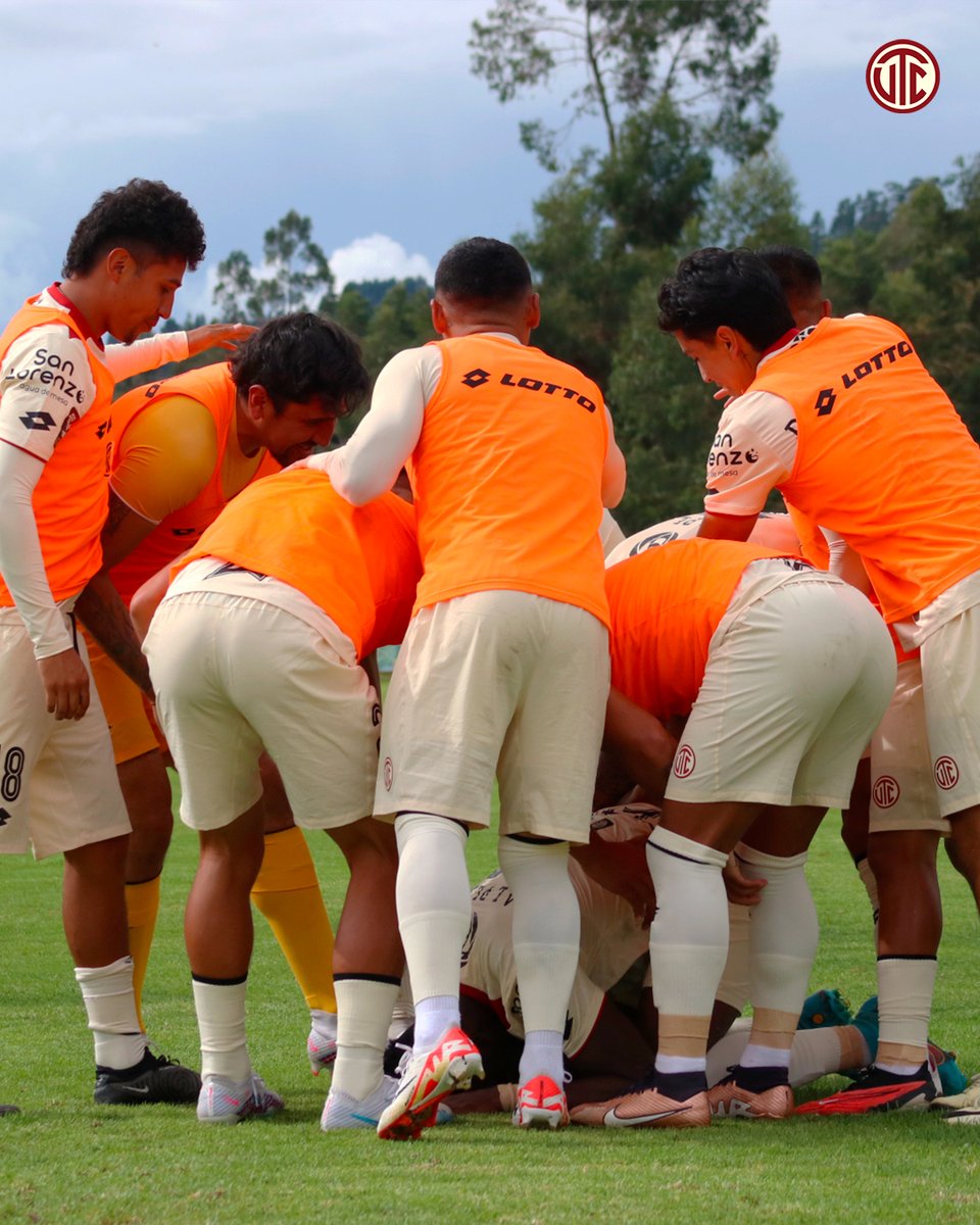 ¡Grítalo gavilán! Imágenes del momento del gol del empate de Jarlin Quintero ⚽🦅 #VuelaAltoGavilán #UTC2024