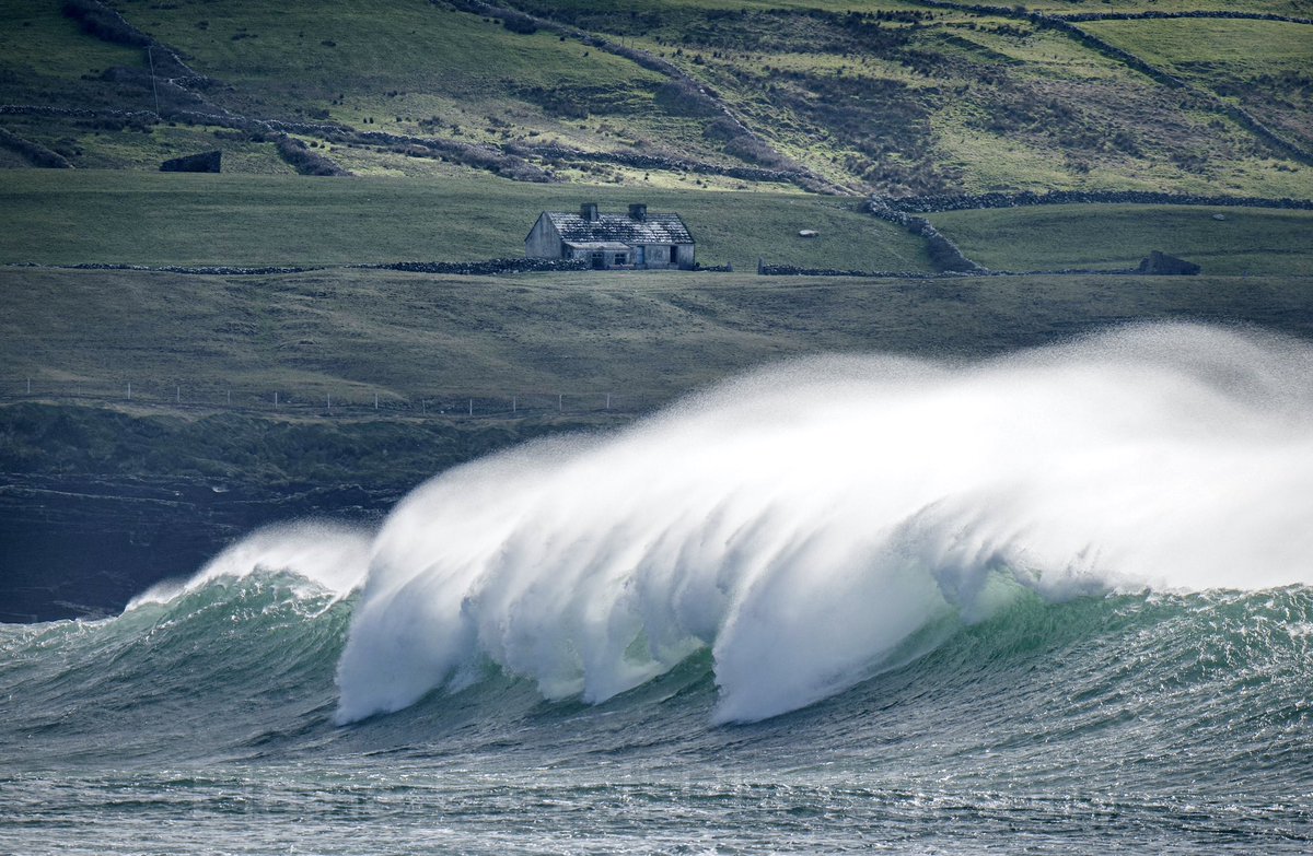 The little cottage on the Cliffs of Moher, more often photographed from above. #cliffsofmoher #ireland