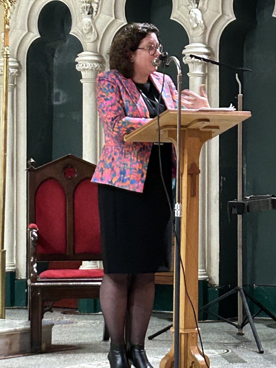 Valerie Cox tweet media