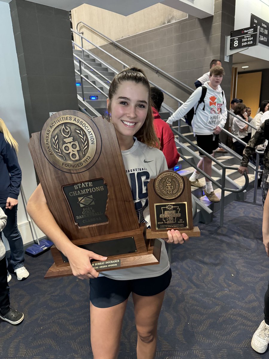 Congratulations to <a href="/Shockhoops/">Shock Hoops</a> 2024 <a href="/annatrusty2/">Anna Trusty</a> .. 3X State champion .. finished her career as Finals MVP and all time leading scorer at Greenwood !!!