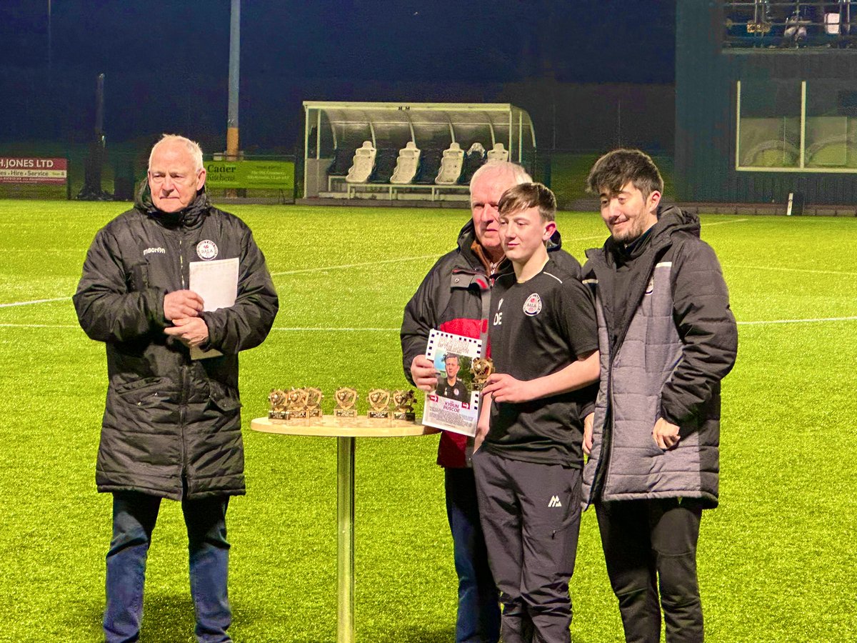 Kyrun receiving his player of the month award during half time at the <a href="/BalaTownFC/">Bala Town FC</a> vs <a href="/CaernarfonTown/">CPD Tref Caernarfon Town FC</a> match. Thank you Bala &amp; well done son #BalaTownFC
