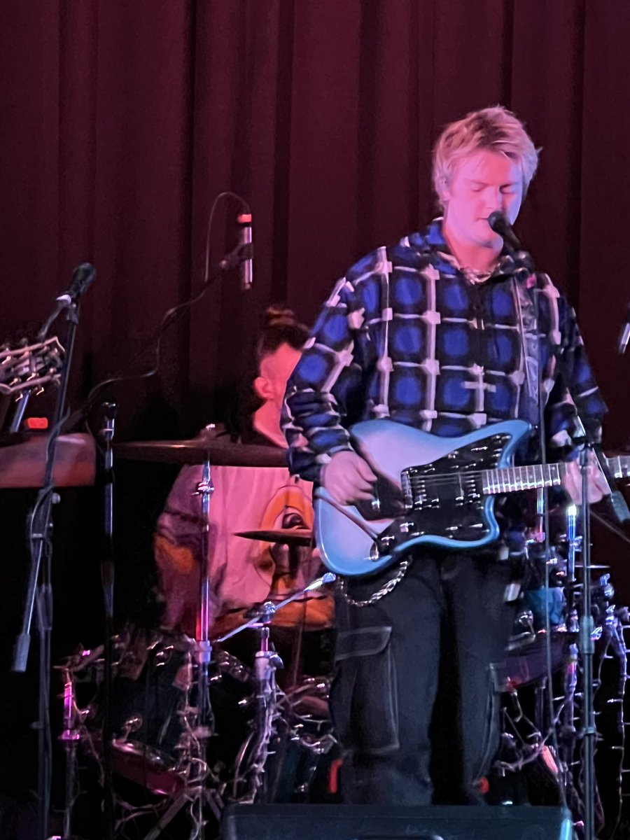 garyhusband's tweet image. @_HCK9 tearing it up again tonight @JohnPeelCentre 
Great humans and great tunes. Thanks for coming out to play with us!