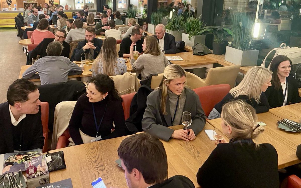 CGrefkes's tweet image. DGKN JKN night organized by the Young Clinical Neurophysiologists. A relaxed way to close an exciting conference day. #DGKN @dgkn_news