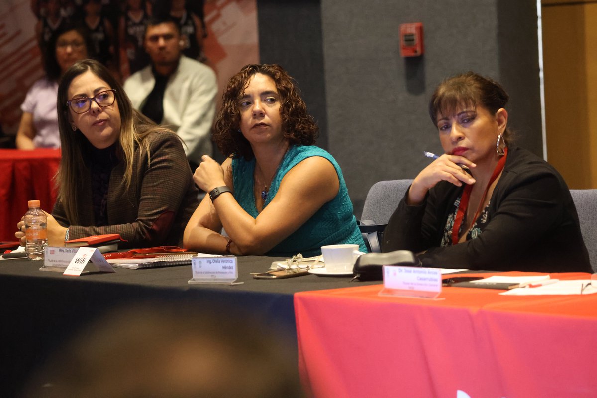 ANUIES's tweet image. Refrenda la #ANUIES su compromiso por los derechos de la mujer #DiaInternacionalDeLaMujer 

📍@ANUIES_CRAM sesiona en la @UVMMEXICO 

anuies.mx/noticias/refre…