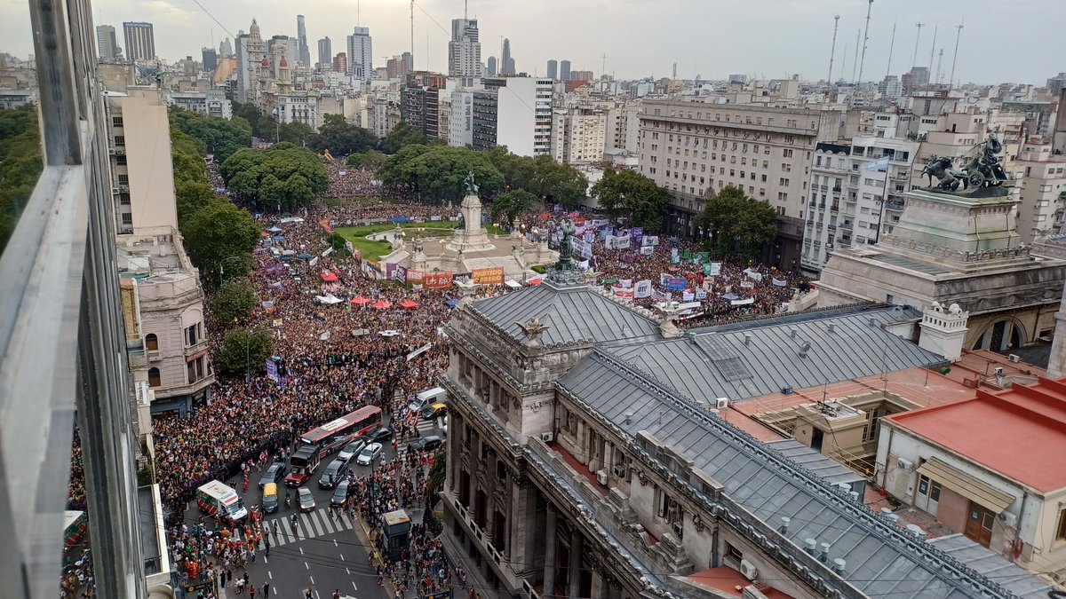 El verdadero Salón de las Mujeres 👇