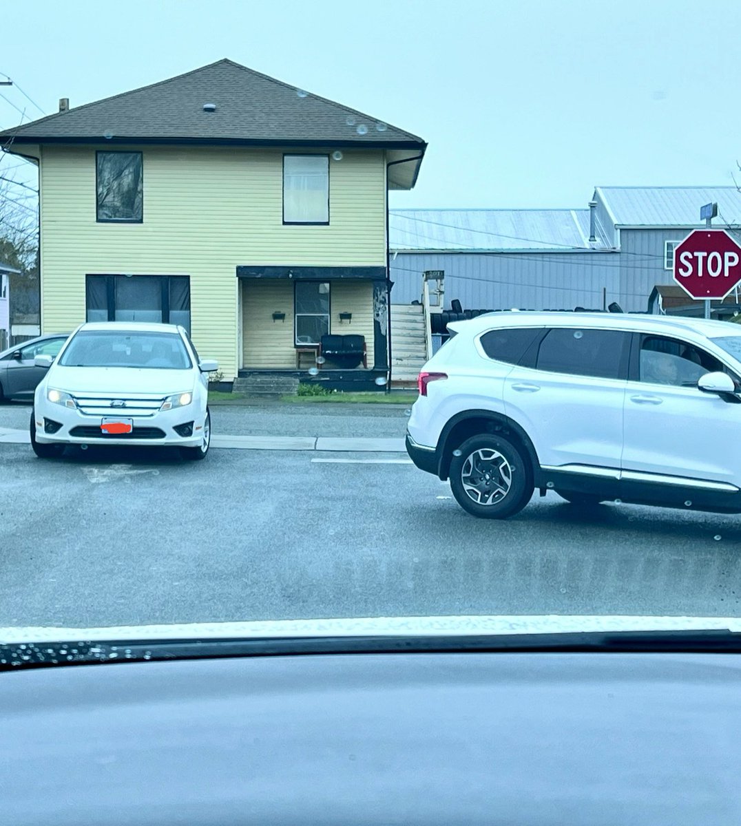 Everrouge's tweet image. This is horrible coffee line etiquette. Leave a space so people can leave. Not cool! #cars #whatnottodo