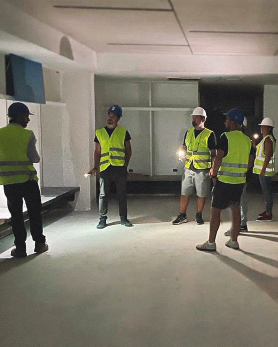 AgenciaVS's tweet photo. 🏟️👷🏽‍♂️💪🏽 Seguimos y vamos por más

Agencia VS continúa trabajando con nuestro cliente @Cruzados y estos son registros de la última visita del equipo a las obras de la fortaleza de #LosCruzados, el nuevo estadio San Carlos de Apoquindo. https://t.co/9HLimk99wM