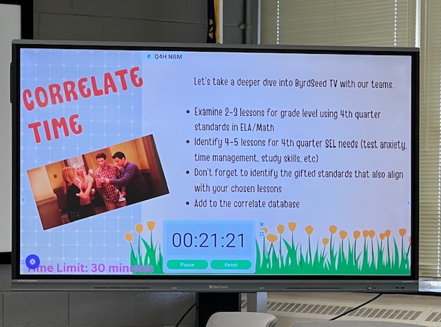 EducatorBryson's tweet photo. AIG Middle School teachers exam lessons/standards for ELA/Math/SEL in Byrdseed TV.  AIG Specialist, Makkeddah Gilchrist,  leads a follow up discussion. @CumberlandCoAIG #AIGallday https://t.co/kHICfj0HjL
