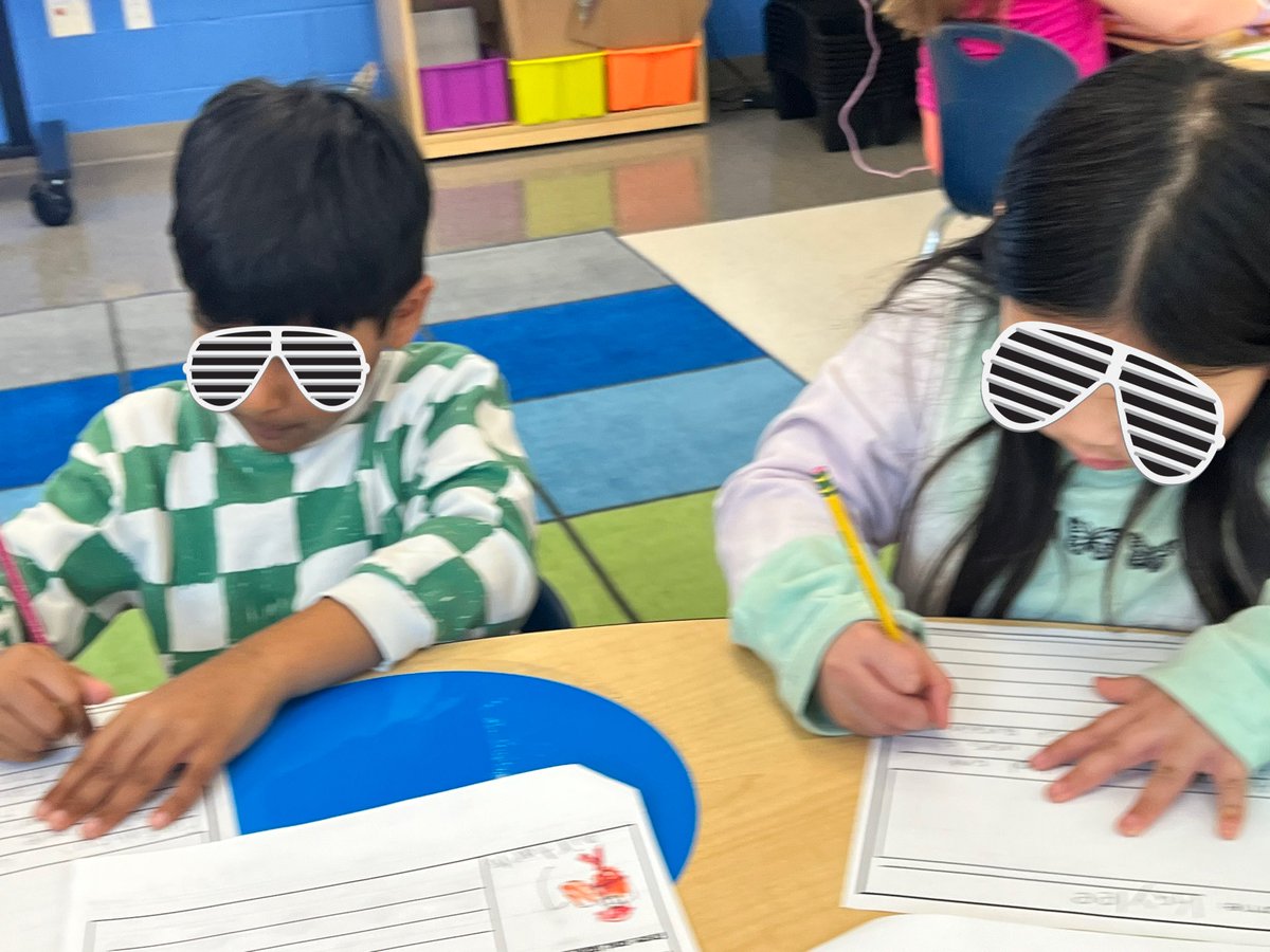 ms_grinham's tweet photo. These #FabulousFirsties are working hard on their writing. We researched how jobs use different forms of technology to help workers be efficient. Today we combined our research into a writing piece. https://t.co/p6TZZMbAxa